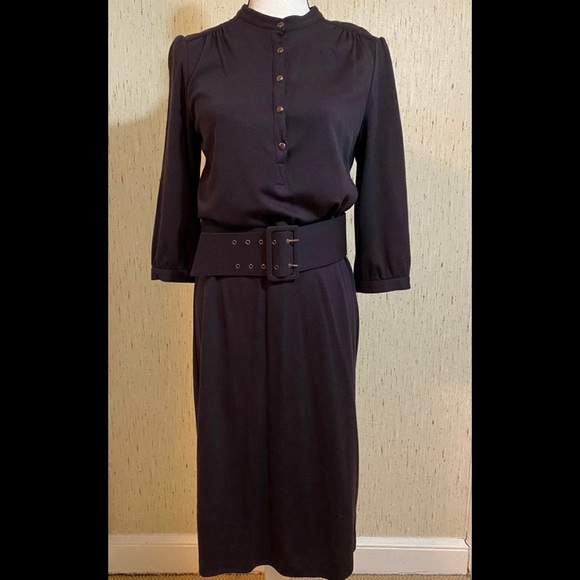 Diane von Furstenberg wool pencil dress. - Picture 2 of 9